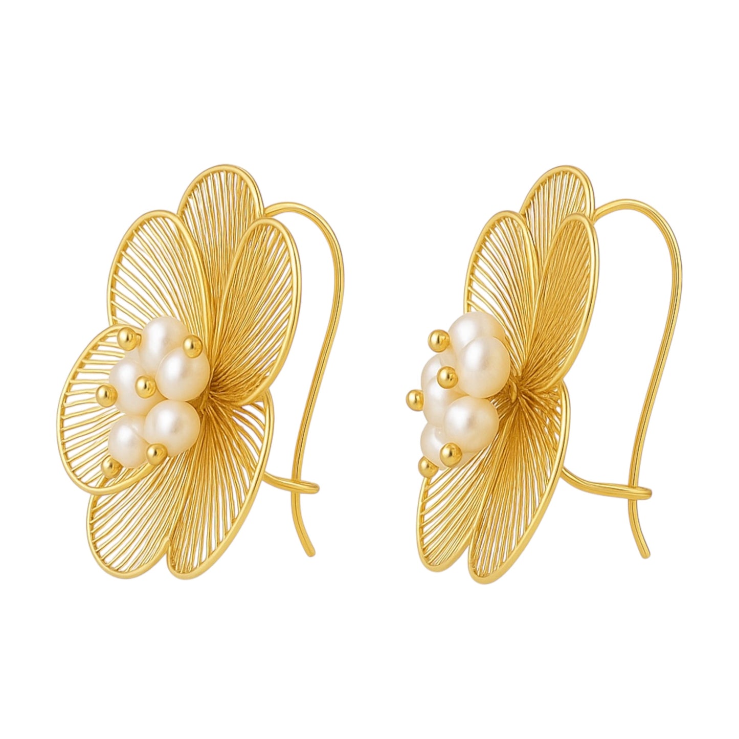 Aros de Perlas Dulces 18K “Flor de Perla”